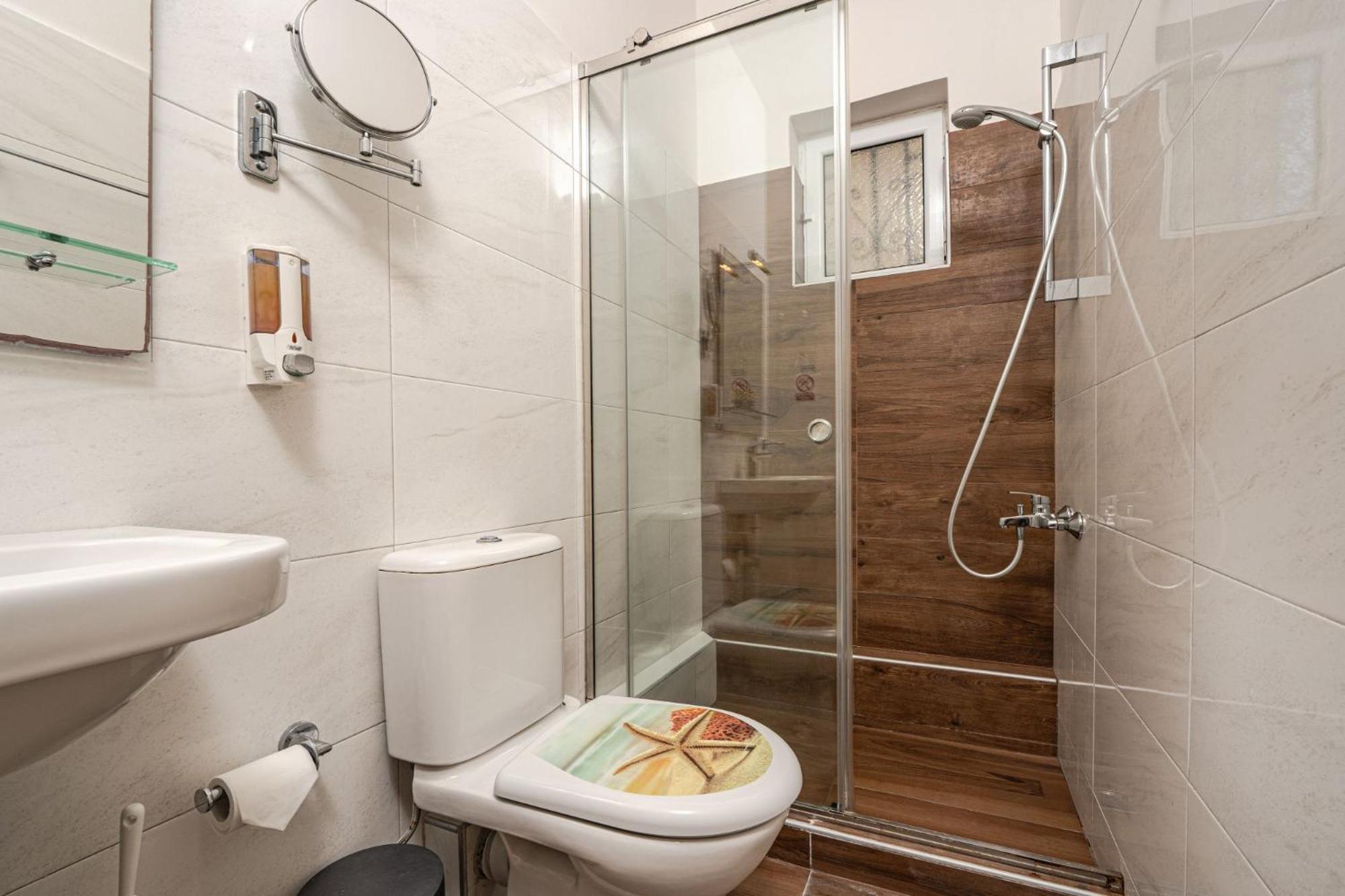 Stathis Beachfront Luxury Rooms Kalamákion 外观 照片